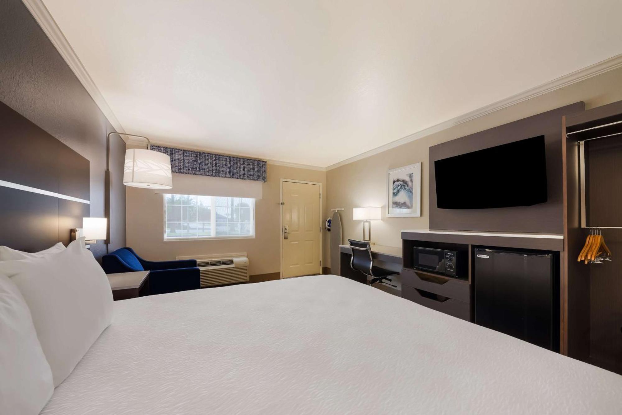 Best Western Inn & Suites למור מראה חיצוני תמונה