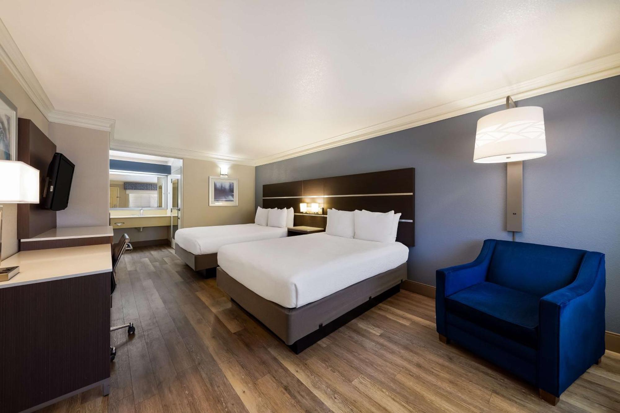 Best Western Inn & Suites למור מראה חיצוני תמונה