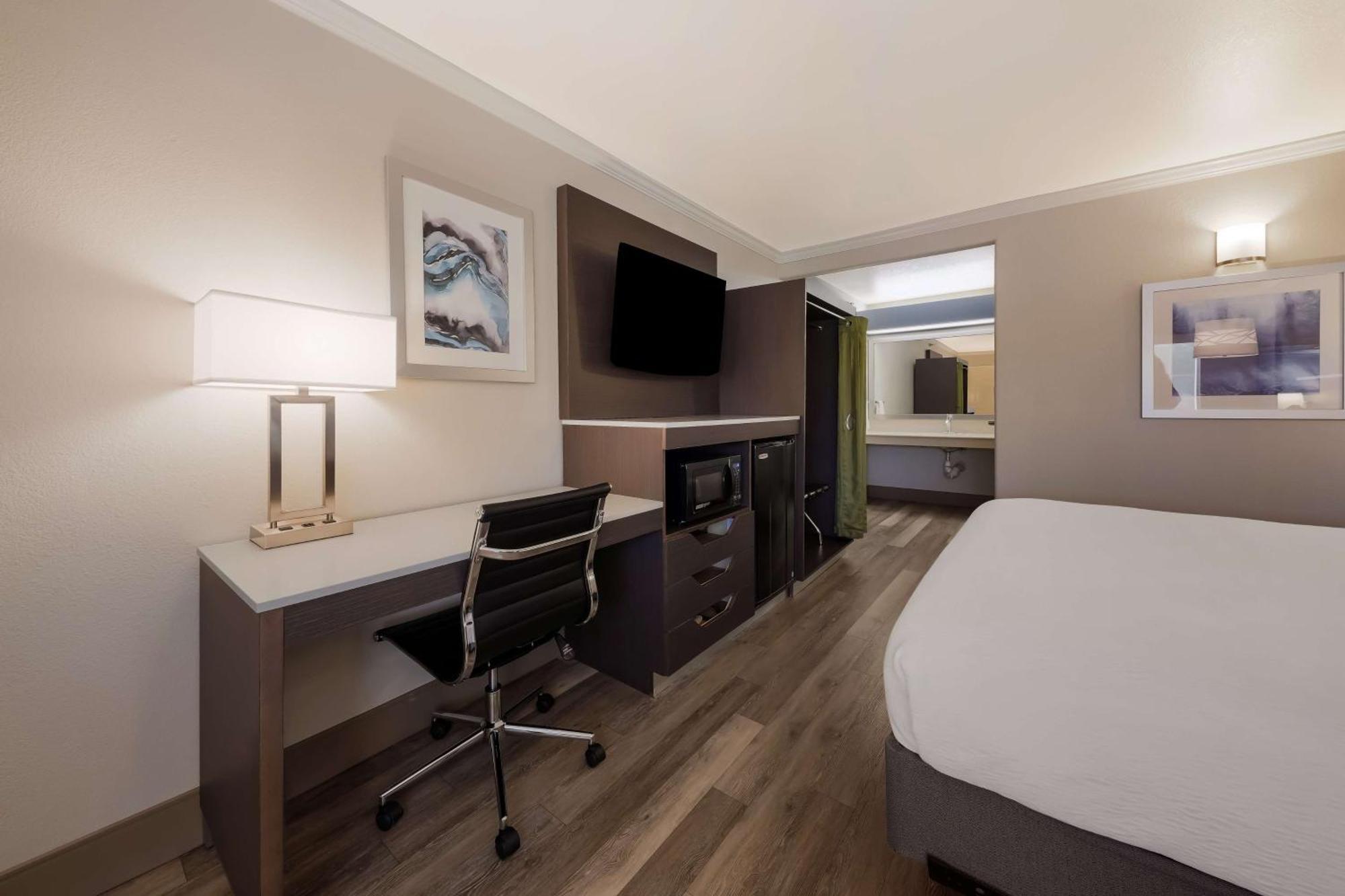 Best Western Inn & Suites למור מראה חיצוני תמונה