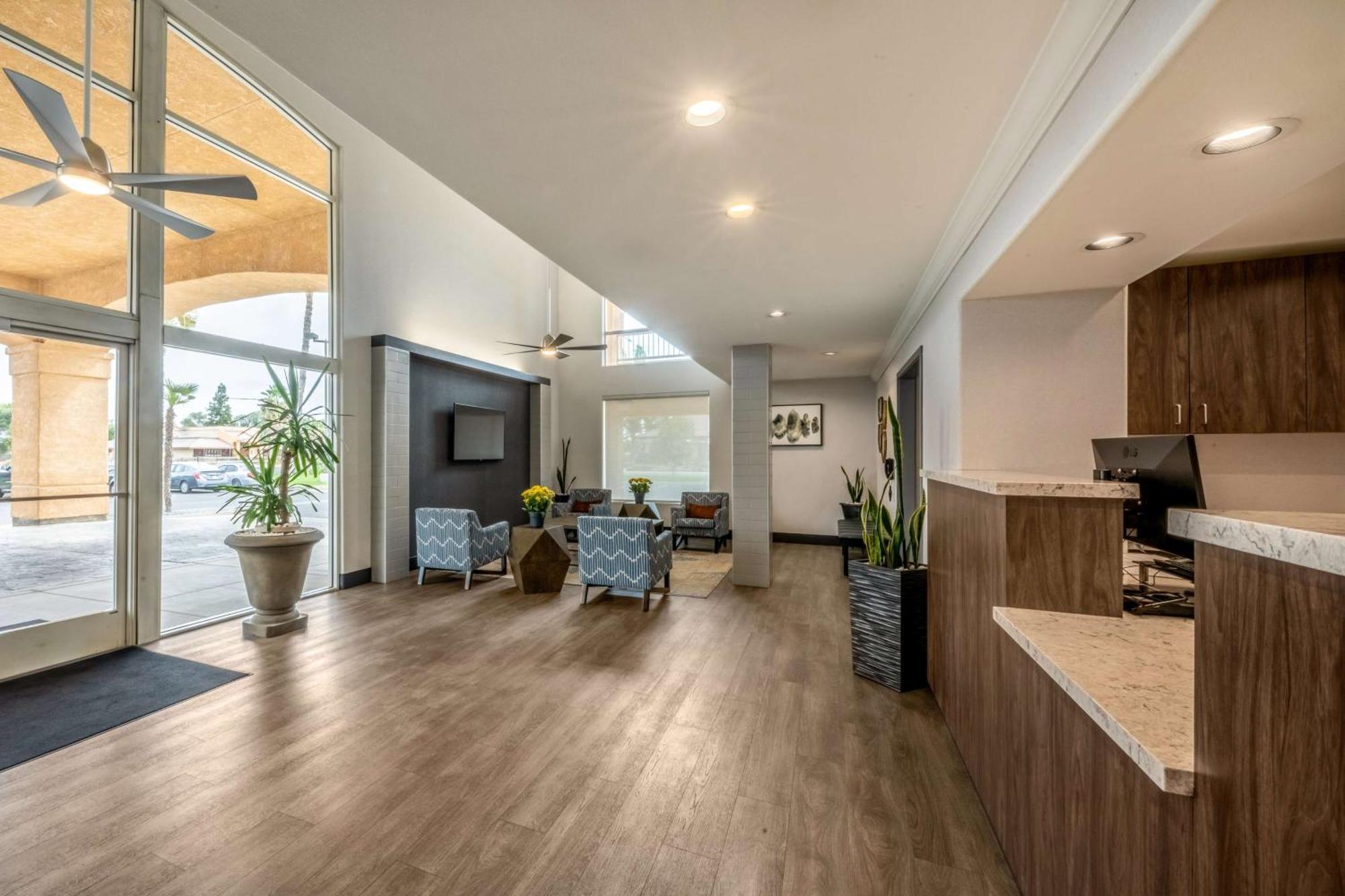 Best Western Inn & Suites למור מראה חיצוני תמונה